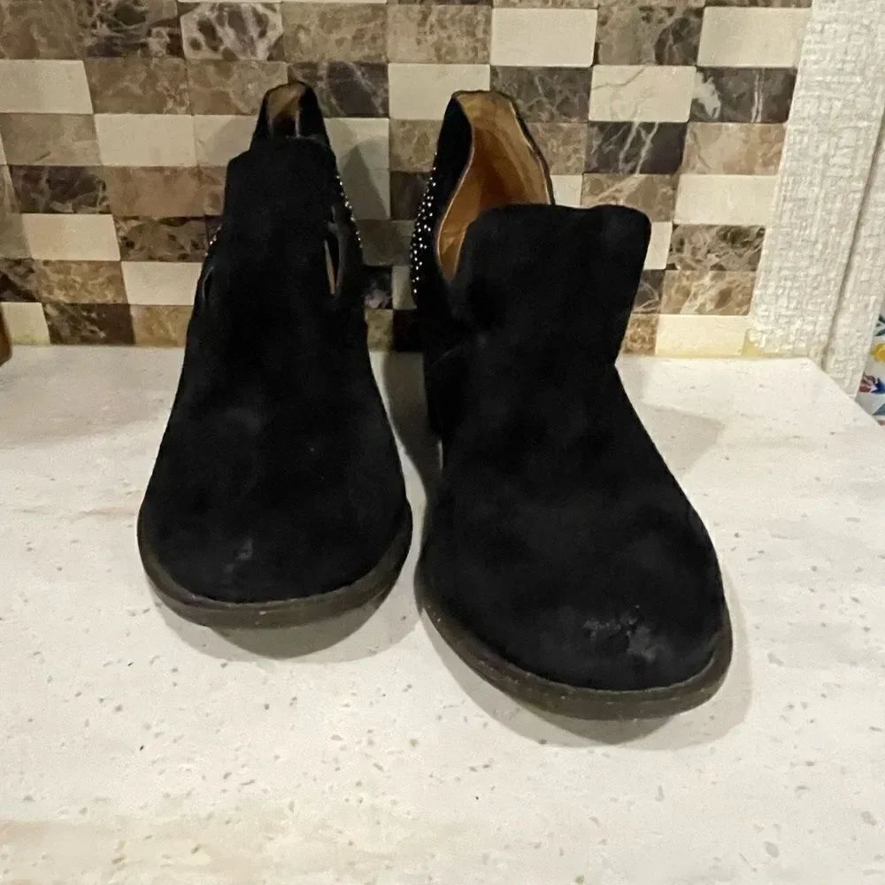 Naya Booties  - Picture 3 of 7